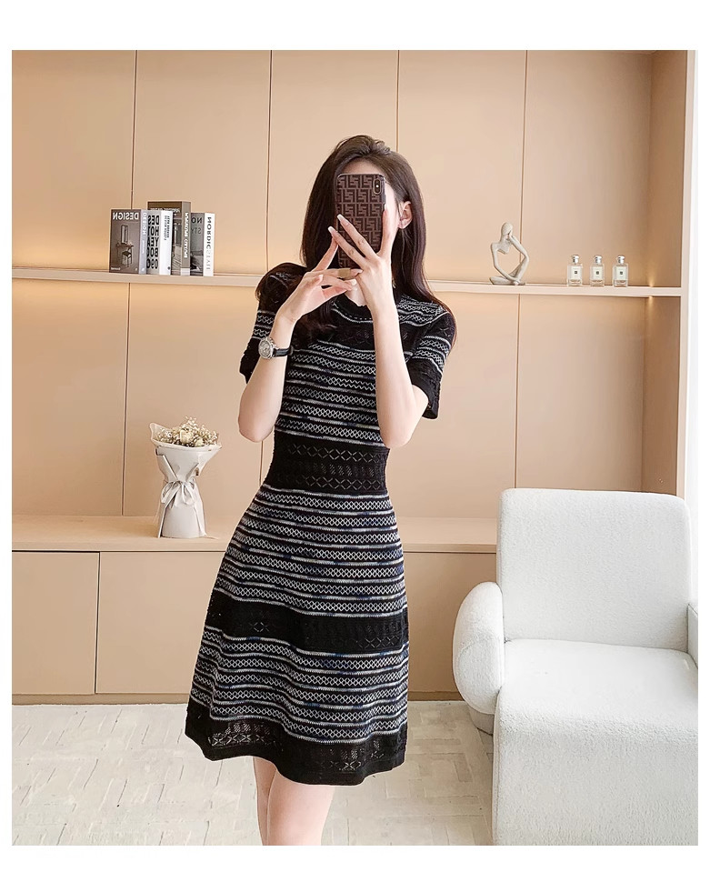 ĐẦM LEN PHỐI SỌC CAO CẤP D106